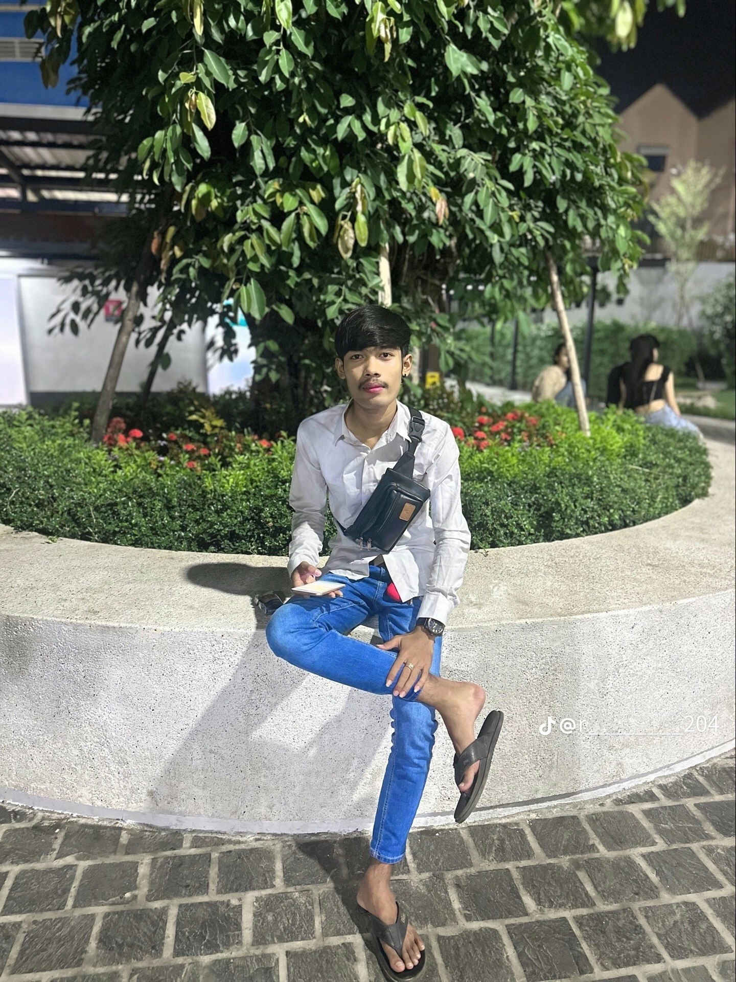 សៀវ៚ រ៉ុង