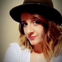 Анета Делова