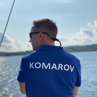 Павел Комаров