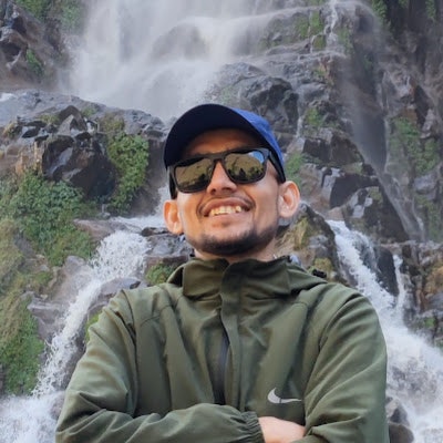 ProductHunt profile picture for @pujan