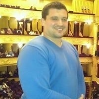 Антон Слушний