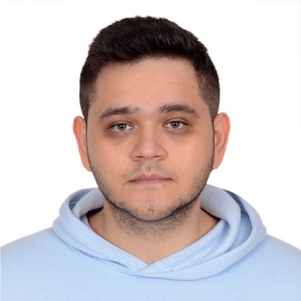 Emre ÖZYÖRÜK