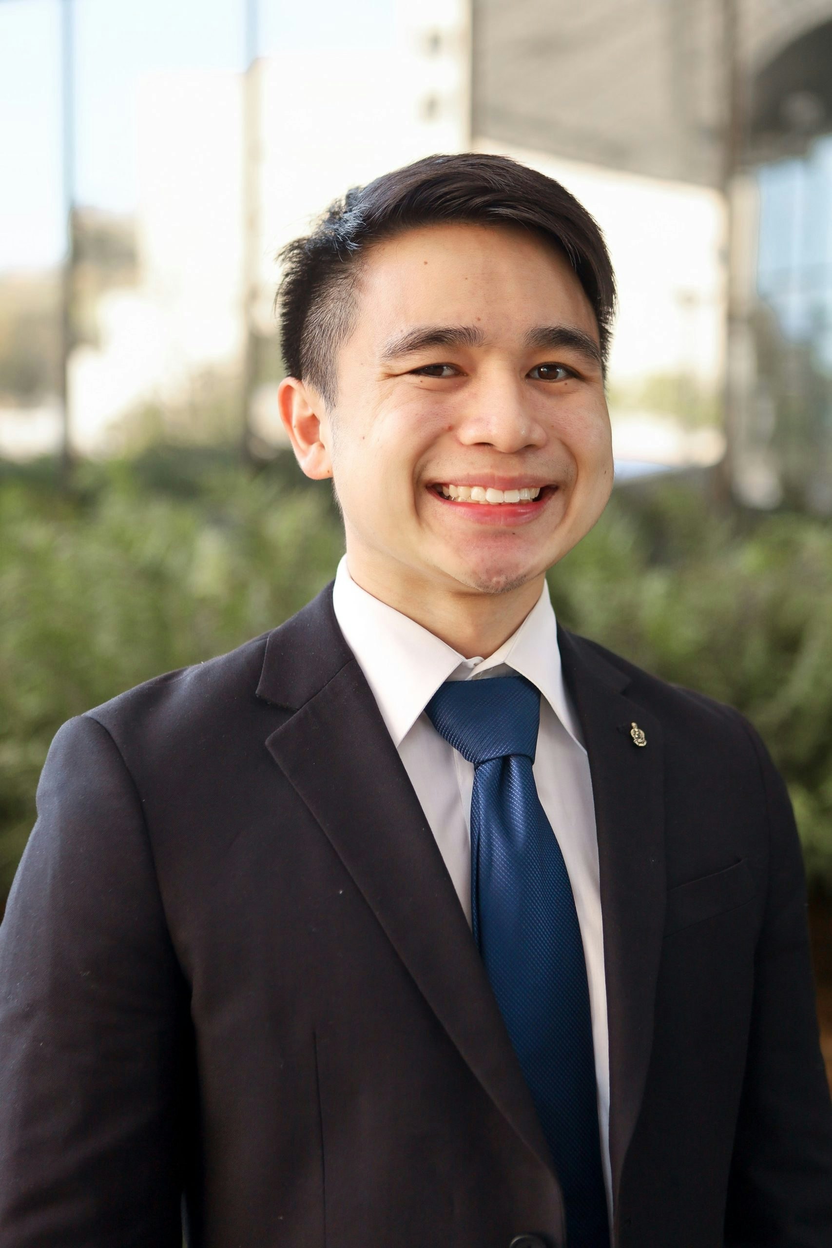 TAYLOR Nguyễn
