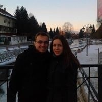 Моника Петровиќ