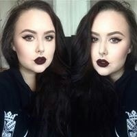 Hunter Lily Reynolds