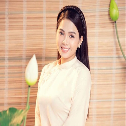 CEO Minh Hằng