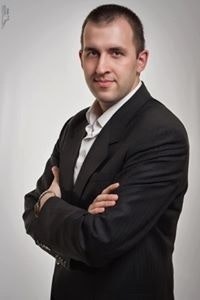 Андрей Мельников