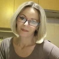 Таня Попова