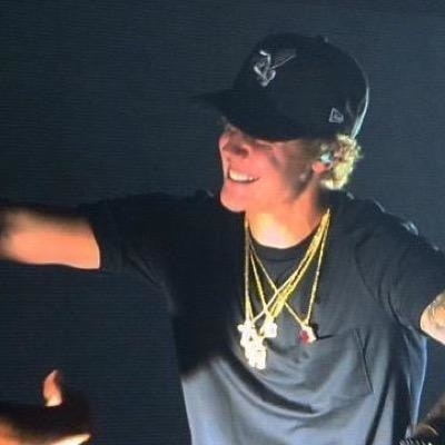 Justin follows ❤️