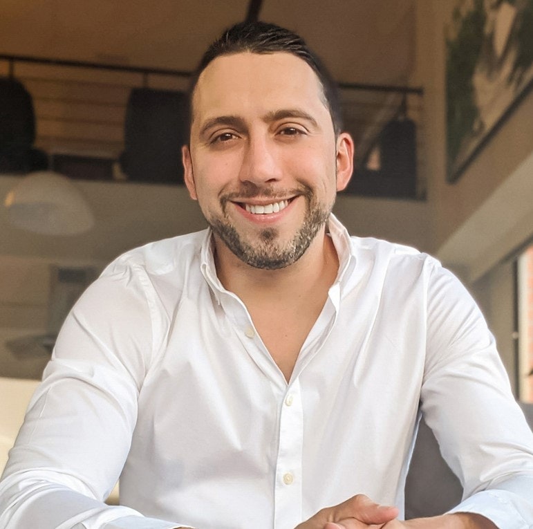 Scott Valdez