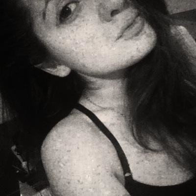 he doesn't follow me