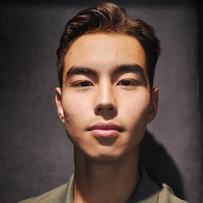 Алмас Сапаров