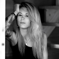 Лена Захарова