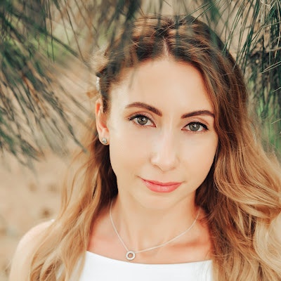 Юлия Озерова