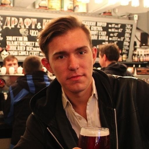 Георгий Ларионов