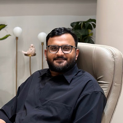 Akshay Thakkar From Shiviom