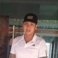 Người Buôn Quá Khứ