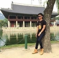 ဆန္း ရႈိင္း