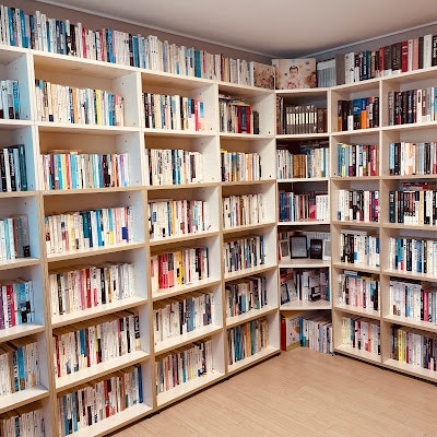 Sim लक्ष्मण