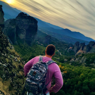 George 🌐 Longovitis