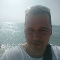 Илья Артамонов