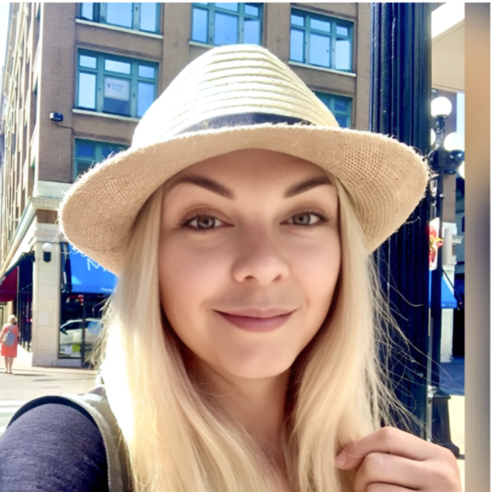 Alina Bara