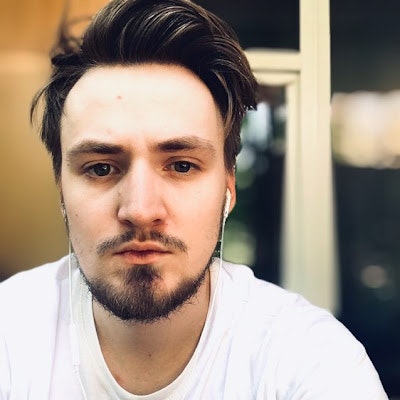 Денис Котельников