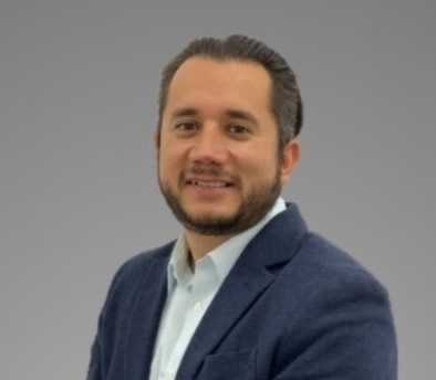 Luis Flores