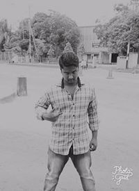 অন্ধকারের নির্বাসন