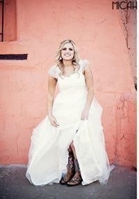 Taylor Hoop Martinez