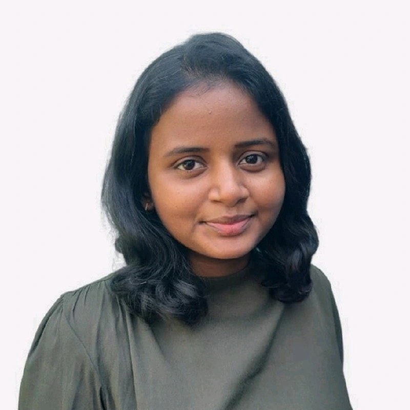 Ezhil Manickam Kumaravel (She/Her/Hers)