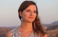 Is lumen dating app free