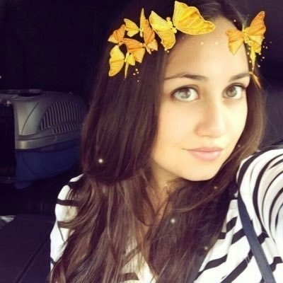 Лена Волозова