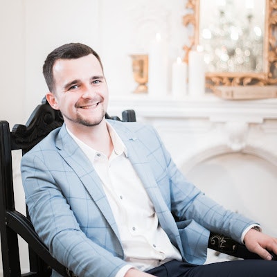 Владислав Андрианов