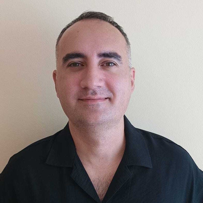 Enis OZGEL