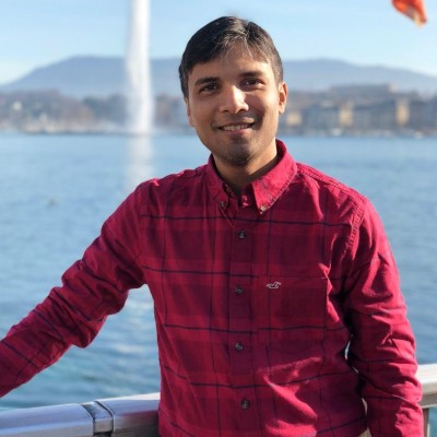 Mac — Founder @ AIBlogMax