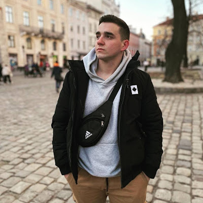 Роман Попович