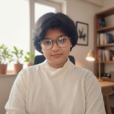 sm hira