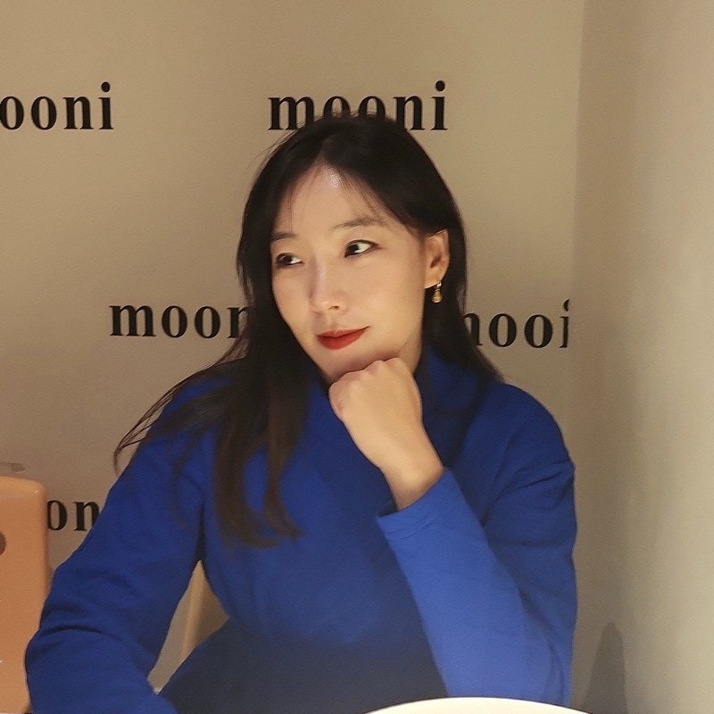 Minji W