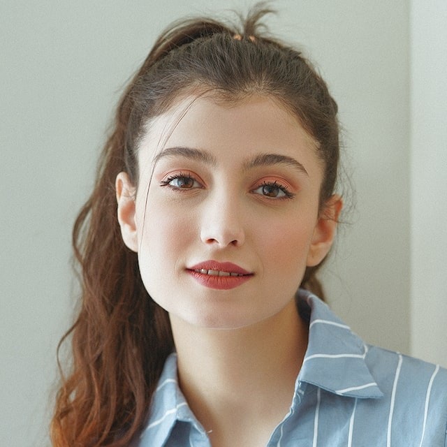 Angela Ellison