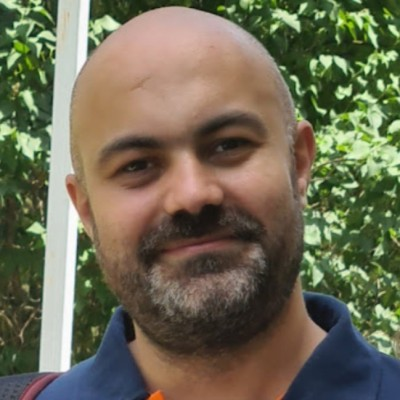 Rezgar Cadro