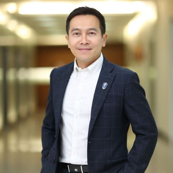 Đặng Minh Quân CEO