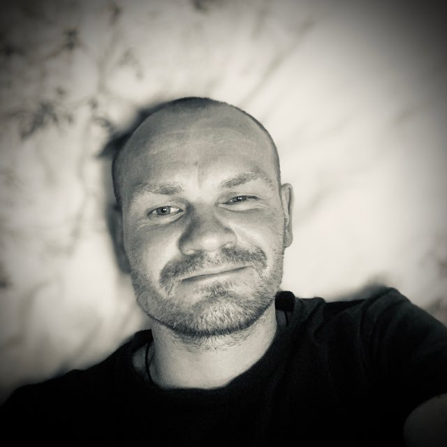 Maksim Suchkov