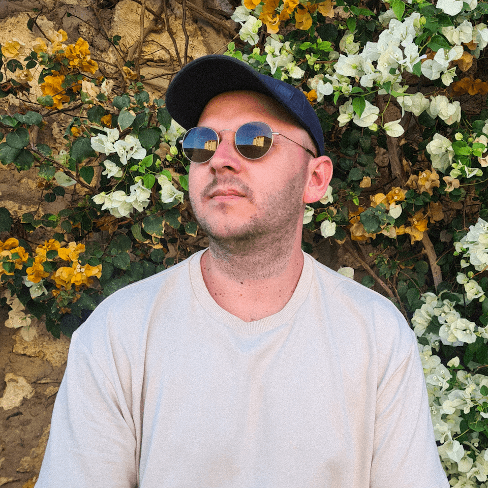 Саша Бизиков