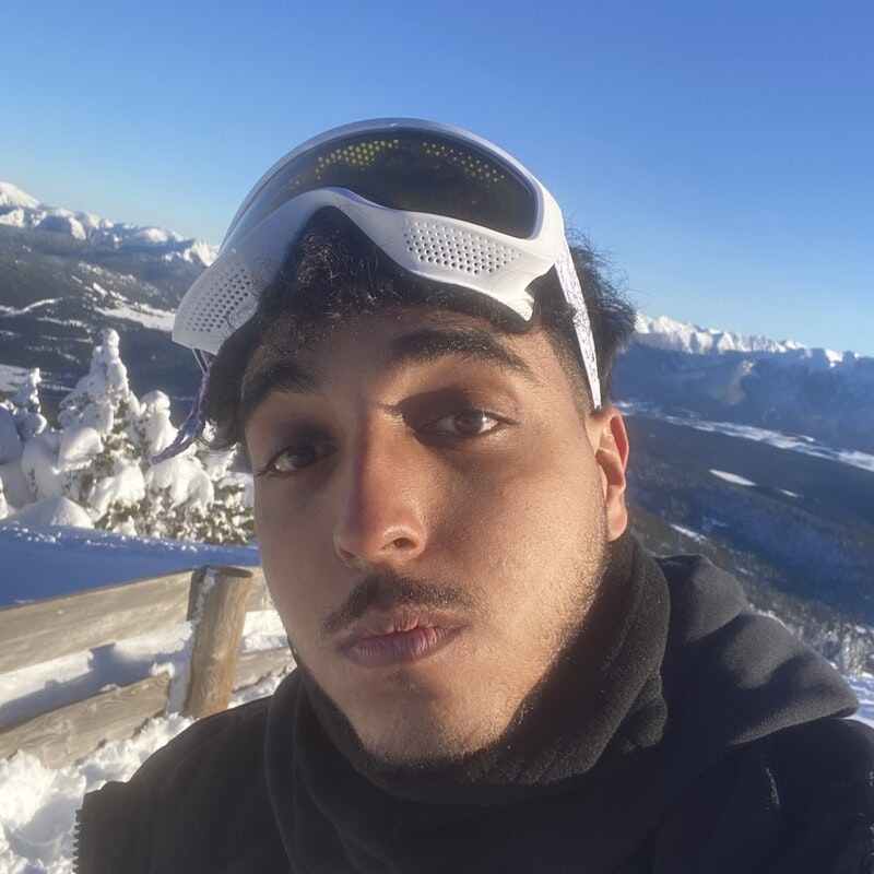 Adam Anhari