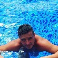 Максим Новиков