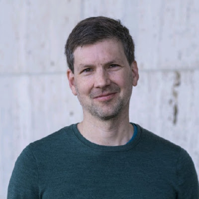 Simon Russell